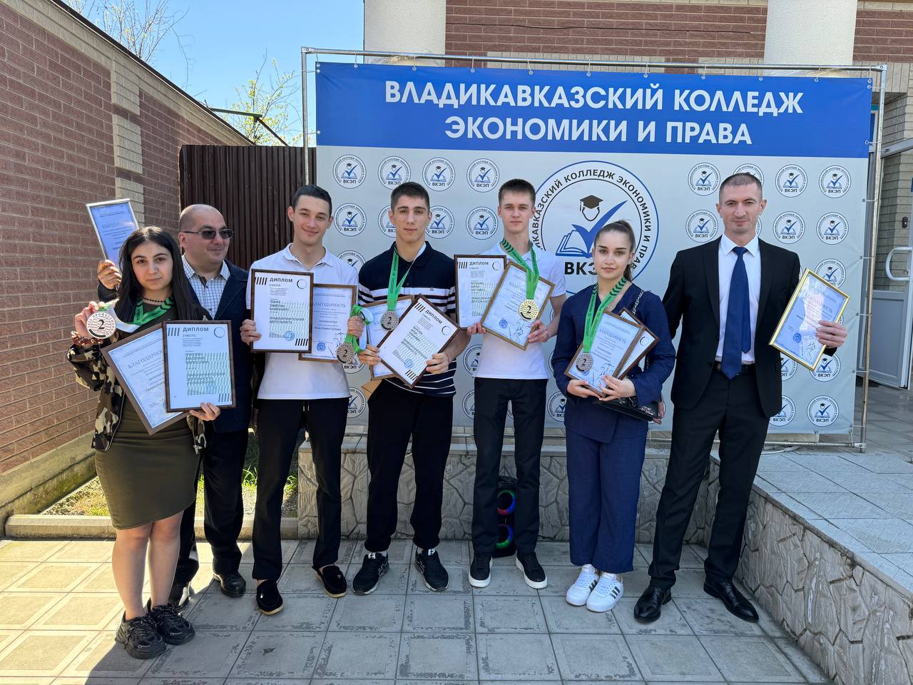 Команда учащихся нашего колледжа направления «Правоохранительная деятельность» приняла участие в Региональном Чемпионате по профессиональному мастерству Республики Северная Осетия-Алания «Профессионалы» - 2024.